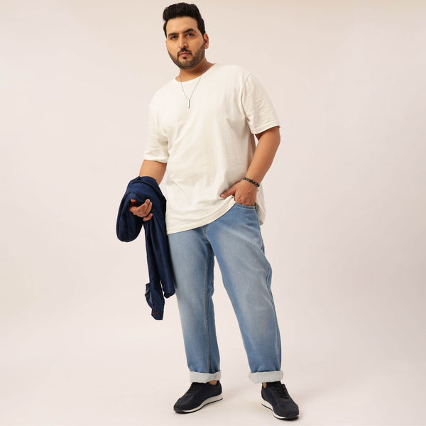 Men Faded Blue Comfort Fit Jeans in -