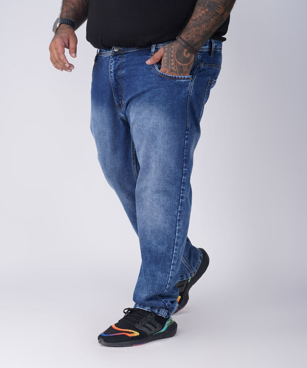 Men Blue Comfort Fit Jeans in -