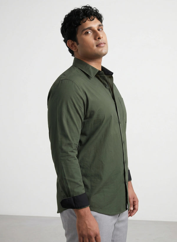 Contrast Collar Men Shirt in Green