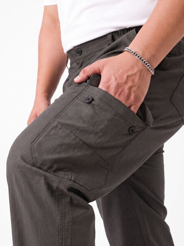 Ribstop Textured 6 Pocket Cargo in Dark Grey