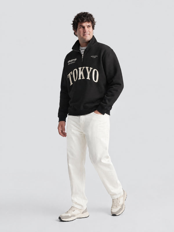 Tokyo Quarter-Zip Sweatshirt in Black