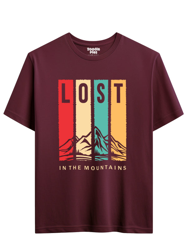 Lost in the mountains T-Shirt in Maroon