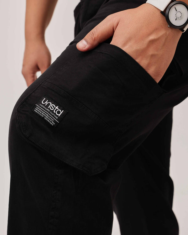 6 Pocket Zipper Cotton Stretch Cargo in Black